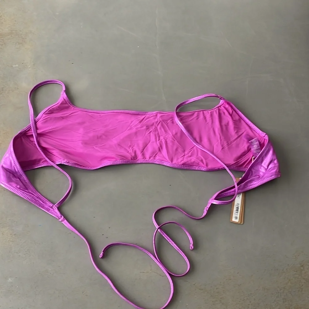 SKIMS NWT Dragon Fruit Metallic Swim Micro Scoop Bikini Top Size 4X - Picture 6 of 7
